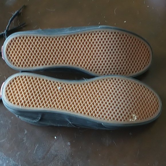 Black canvas Vans women's size 7.5 - Picture 2 of 3